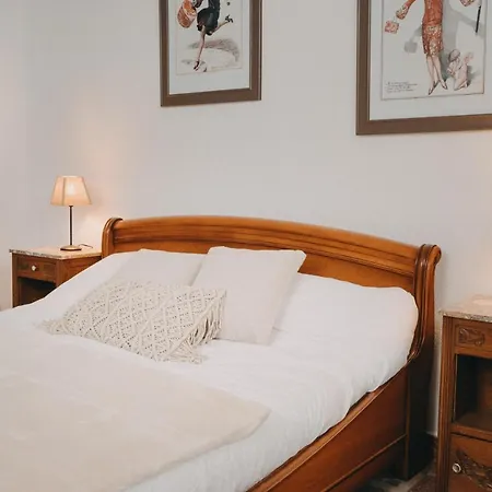 Le Refuge Du Clocher Nyaraló *